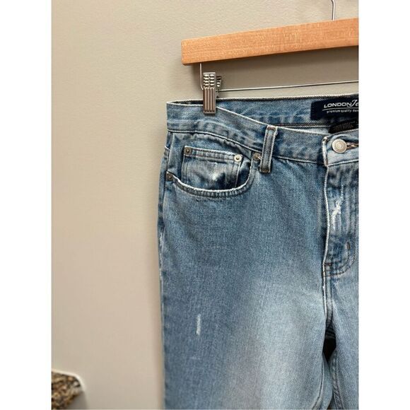 London fog 12 light wash distressed straight cut baggy Mom jeans no stretch ￼ - Picture 5 of 8